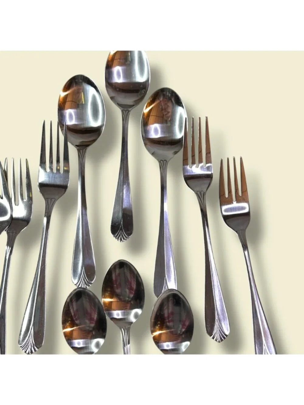 Cambridge Stainless Steel Flatware Set 12-Piece Silverware Forks & Spoons